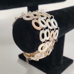 🌸 Daisy Fuentes Multi-Row Mother of Pearl Link Bracelet